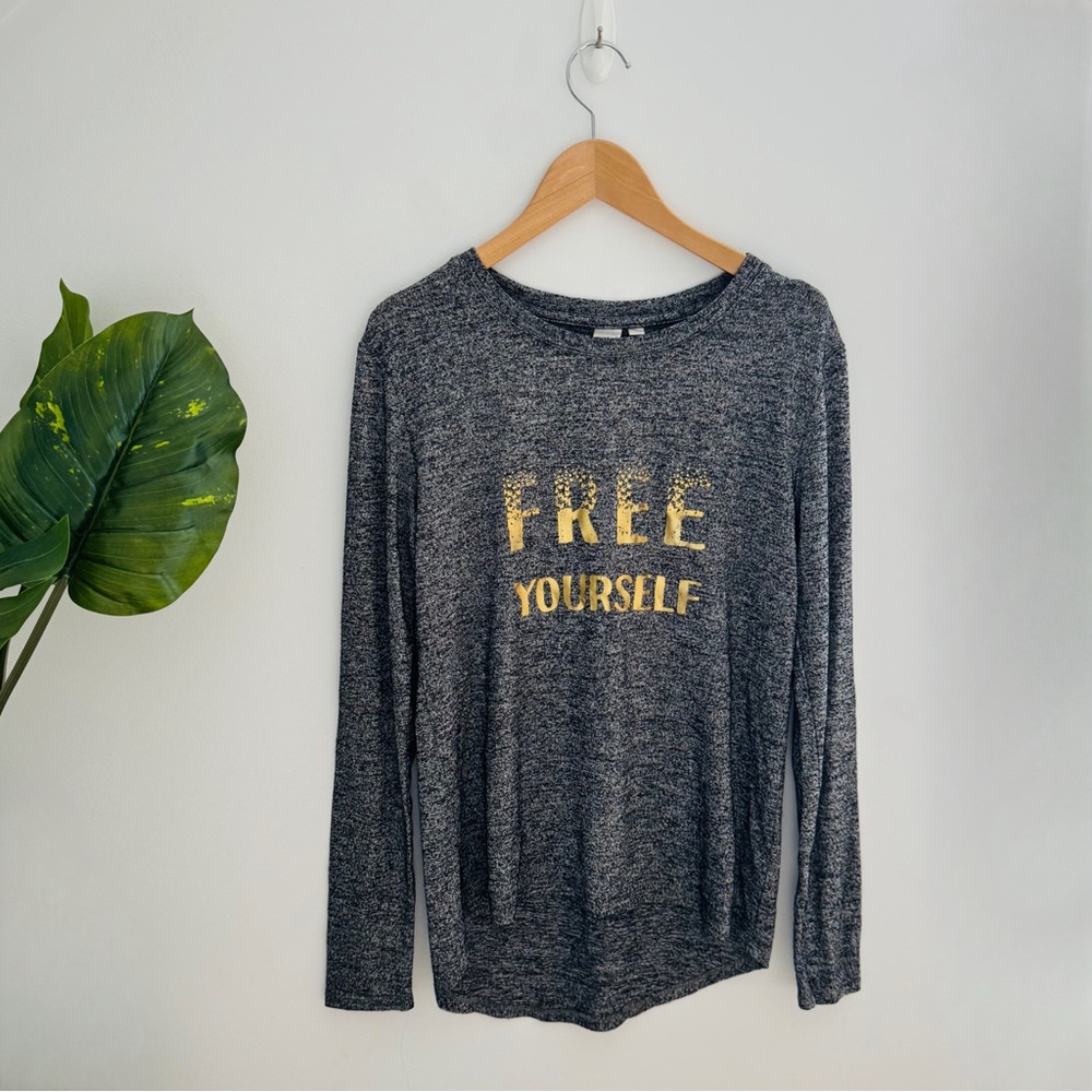 TWIK | Simon’s Graphic Long Sleeve Tee Size Small
